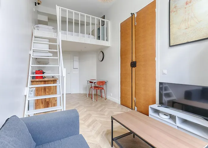 Loft De Charme An Coeur Des Batignolles *