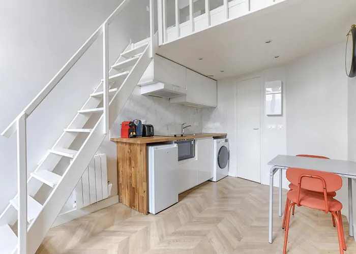 Loft De Charme An Coeur Des Batignolles