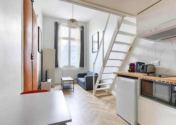 Loft De Charme An Coeur Des Batignolles