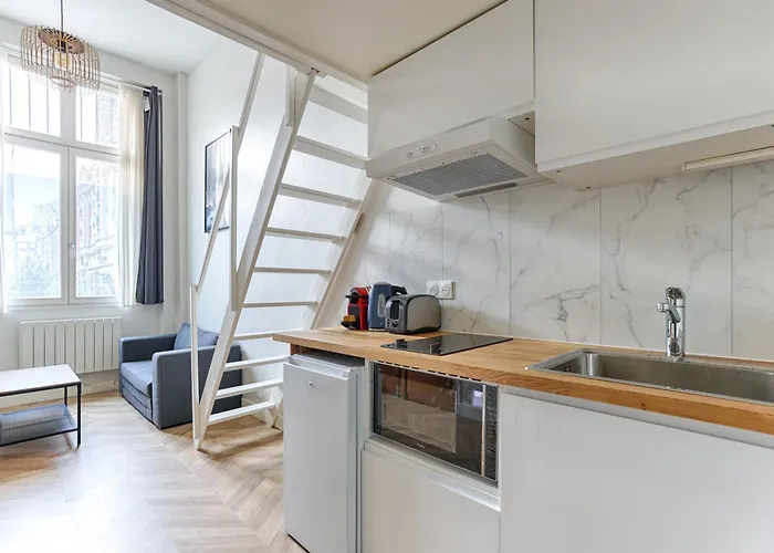 Loft De Charme An Coeur Des Batignolles *