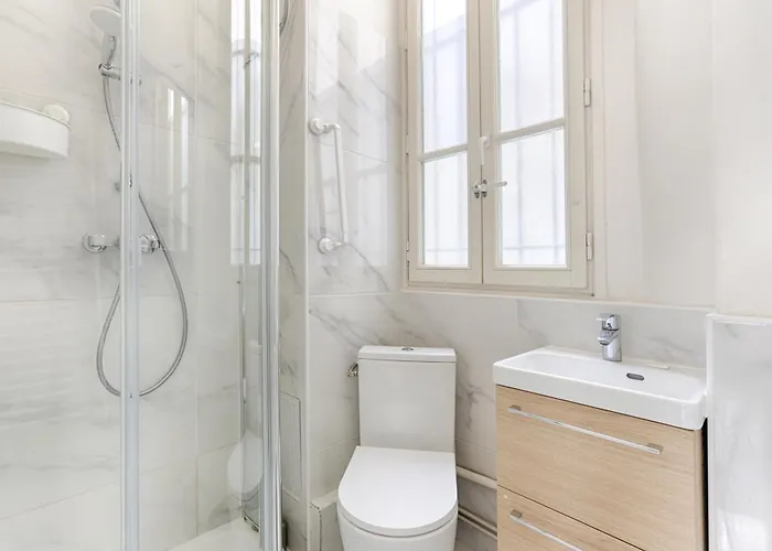 Loft De Charme An Coeur Des Batignolles Apartment